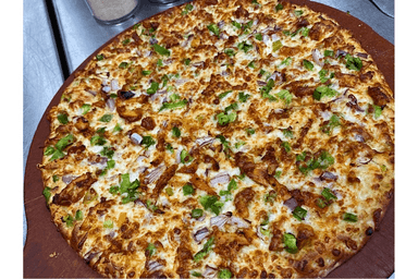 TANDOORI CHICKEN PIZZA (VEGAN CHEESE)